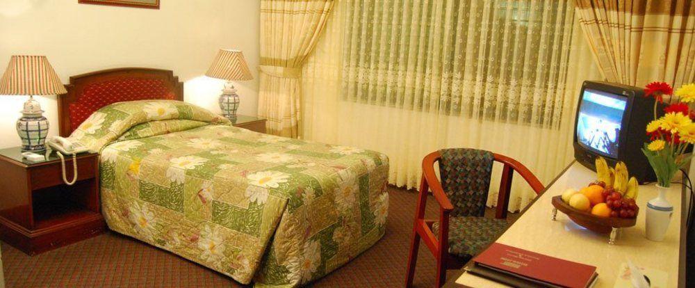 Rigs Inn Dhaka Extérieur photo