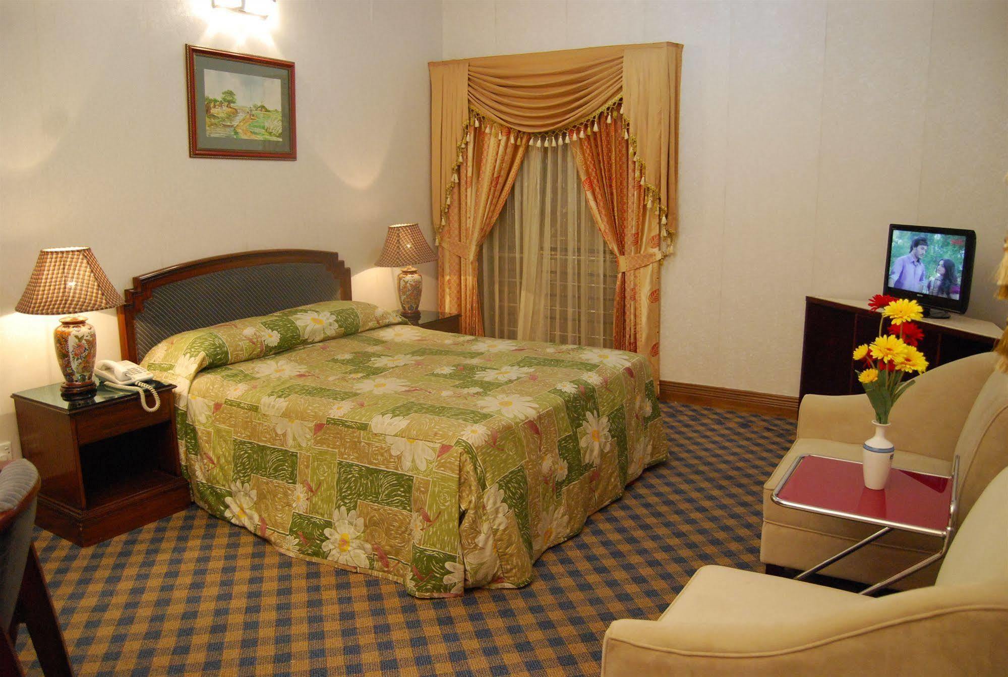 Rigs Inn Dhaka Extérieur photo